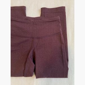 LUCY | Plum Capri Leggings - Women’s - XS